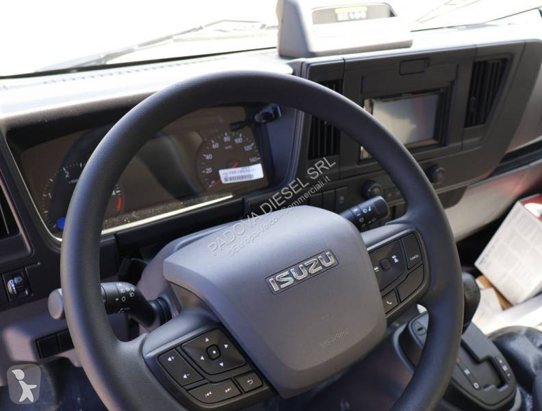 Veicolo commerciale Isuzu