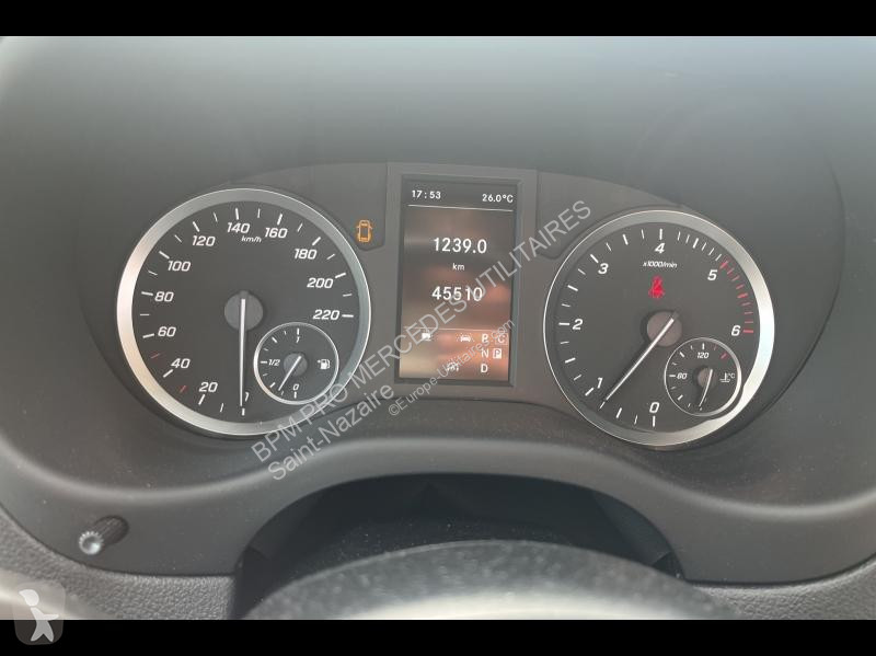 Véhicule utilitaire Mercedes Fg 114 CDI Mixto...