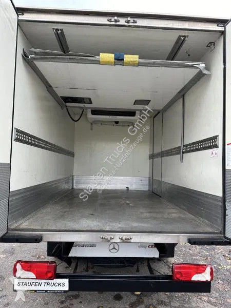 Furgoneta Mercedes 516 luftgefedert *Tiefkühl...