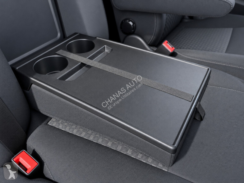 Коммерческий автомобиль Ford 350 L3H2 2.0...