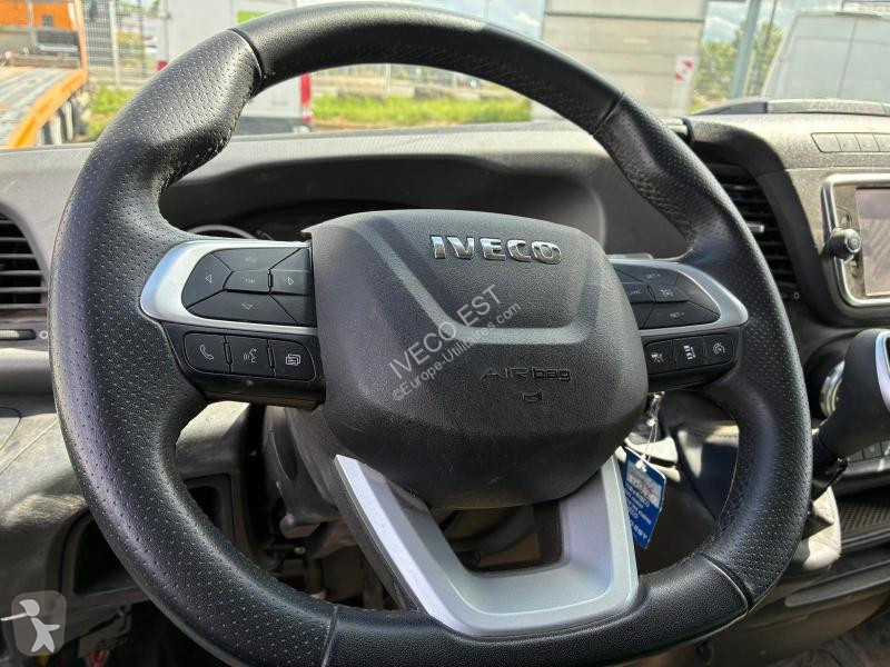 Véhicule utilitaire Iveco 35S Fg 35S21 Moteur...