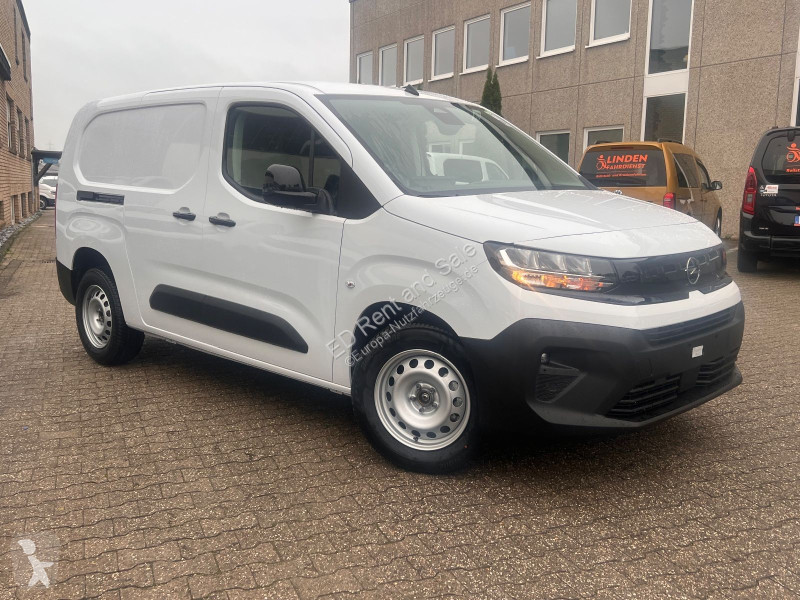Véhicule utilitaire Opel Cargo L 2 mit...