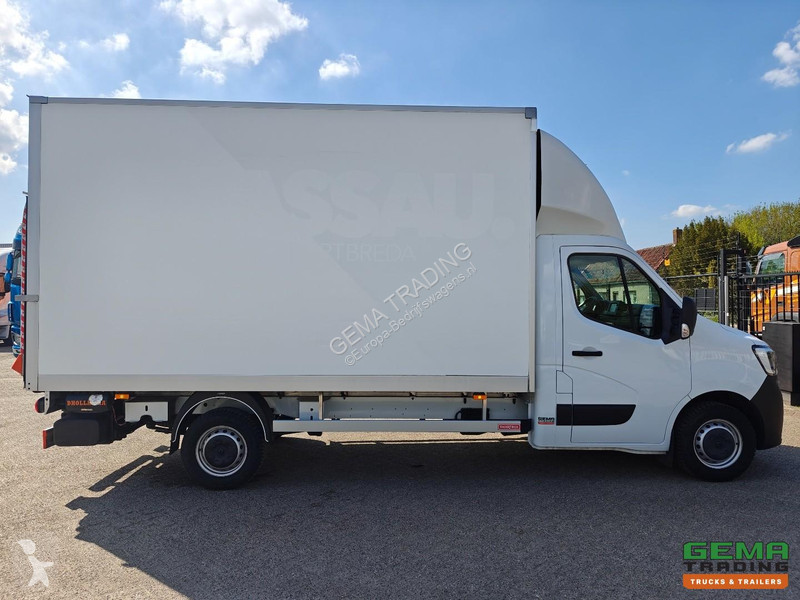 Furgoneta Renault 4x2 Day Cab (3 Persons)...