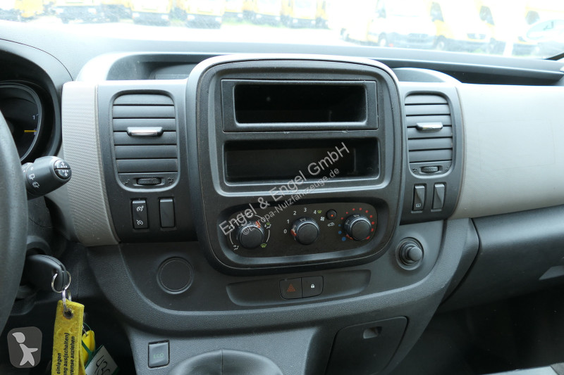 عربة نفعية Renault Trafic 1,6 dCi L1H1 2,7t...