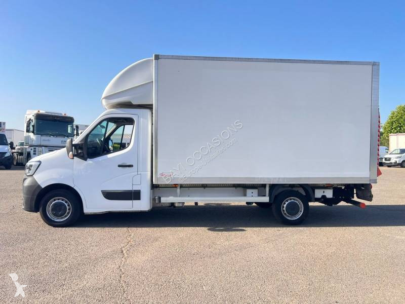 Samochód dostawczy Renault
