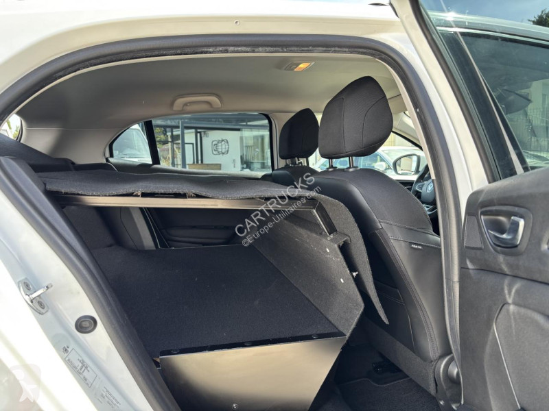 Samochód dostawczy Renault MEGANE Mégane...