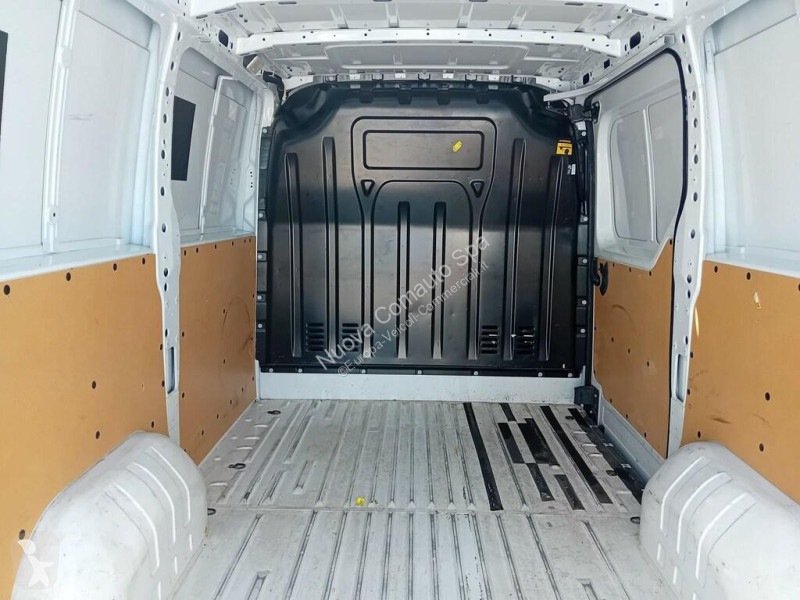 Renault III 2019 Transporter