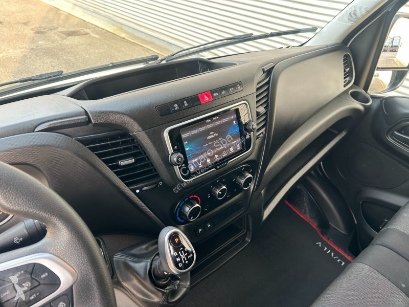 Furgoneta Iveco V