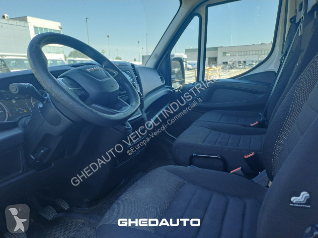 Furgoneta Iveco 35C14H BOX
