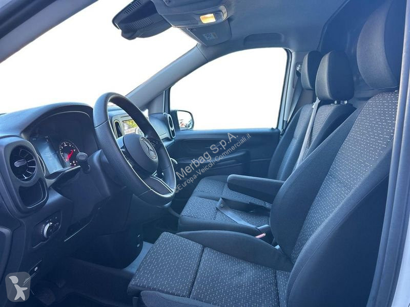 عربة نفعية Mercedes Vito furgone 119 cdi long...