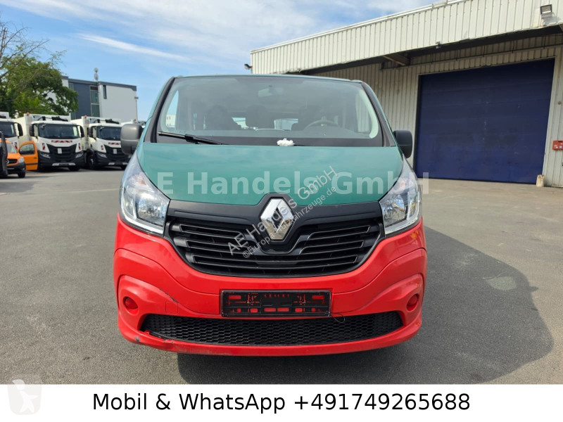 عربة نفعية Renault Combi 9 Sitzer...