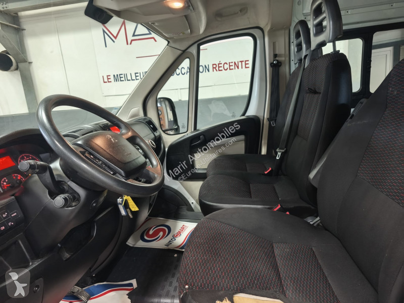 Véhicule utilitaire Peugeot BOXER FG