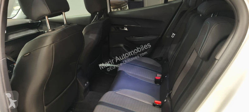 عربة نفعية Peugeot