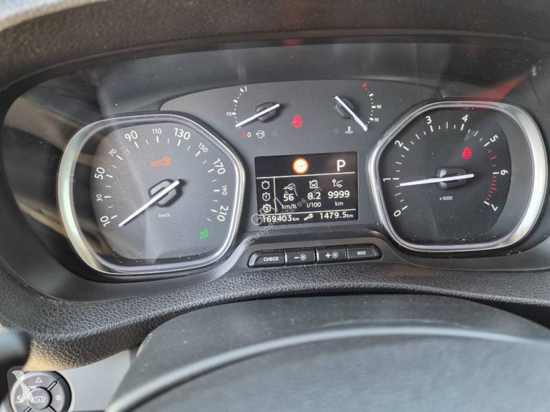 Veicolo commerciale Citroën 180CV EAT8 XS