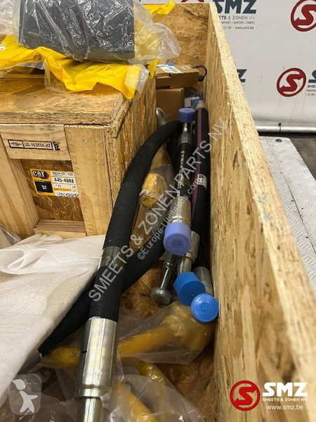 Samochód dostawczy Caterpillar Hydraulic kit...