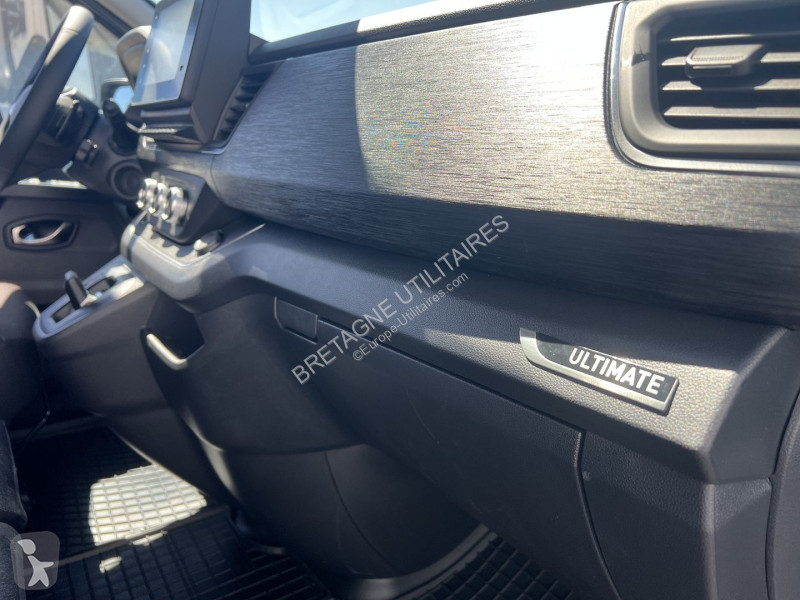 Véhicule utilitaire Renault TRAFIC III FG NEUF:...