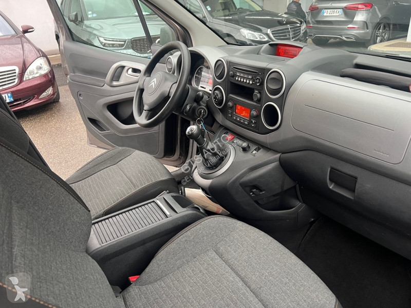 عربة نفعية Citroën BERLINGO PURETECH 110CH...