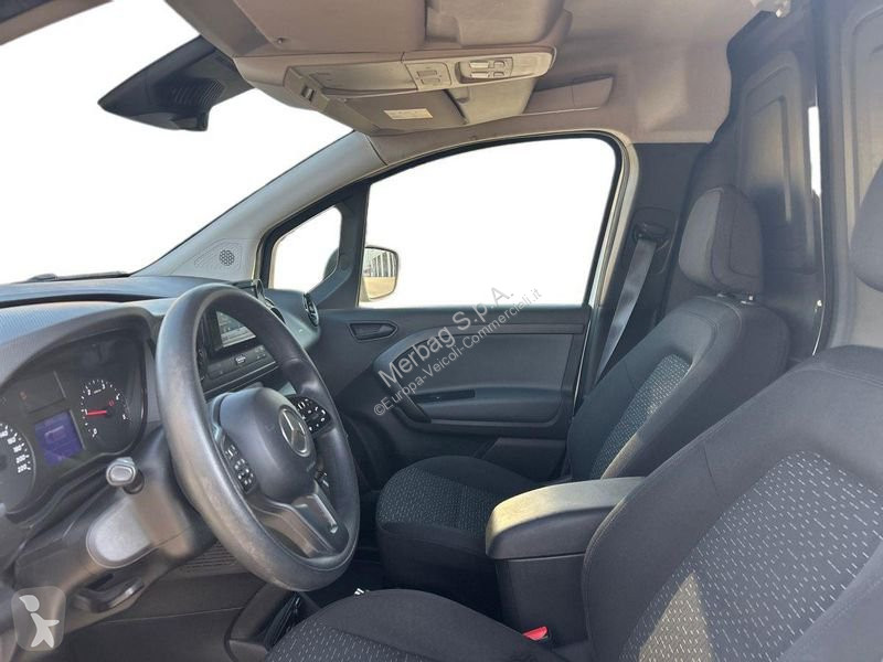 Veicolo commerciale Mercedes 112 cdi furgone Long
