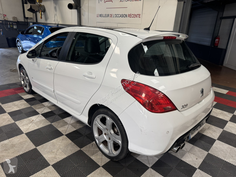 عربة نفعية Peugeot 308