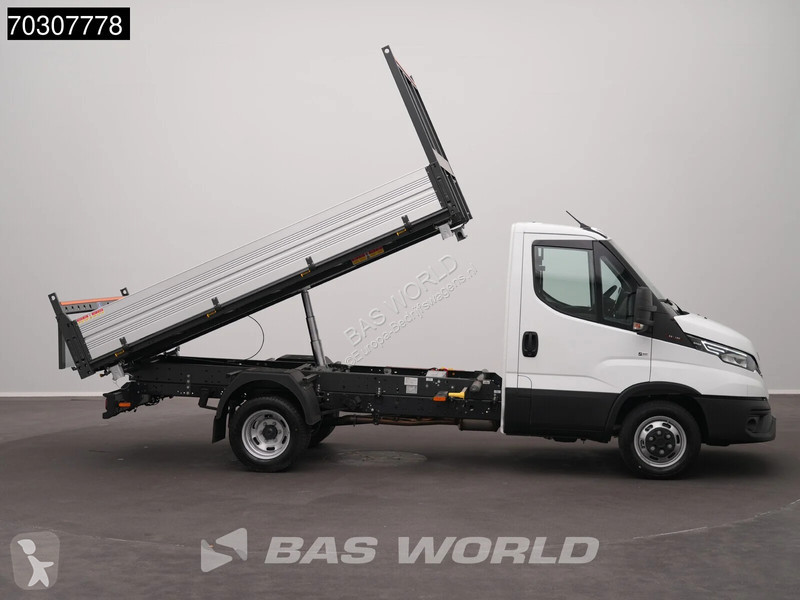 Véhicule utilitaire Iveco 35C18 3.0L...