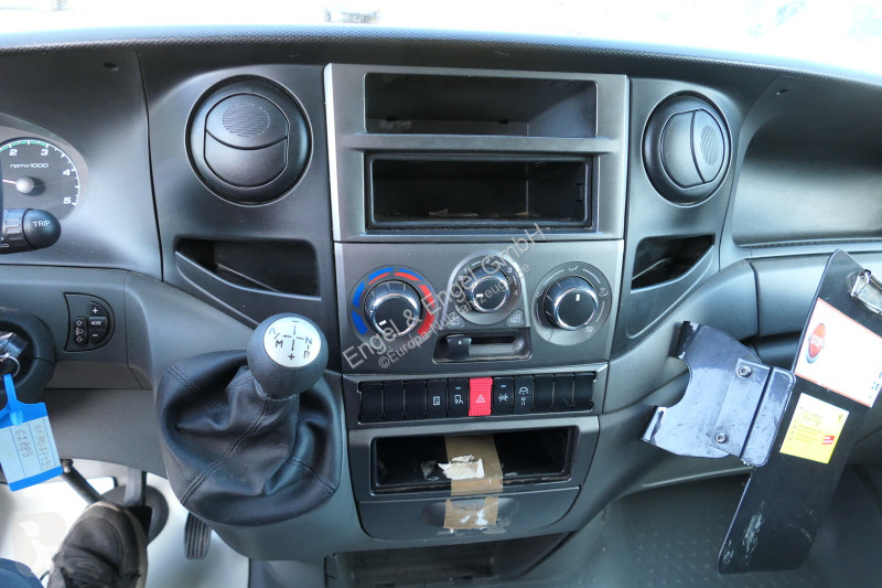 Furgoneta Iveco Daily 35 S11 C30C KURZ...