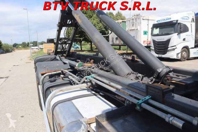 شاحنة Mercedes ACTROS