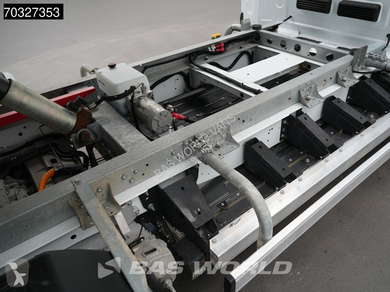 Nyttofordon Ford Elektrisch 68kWh 310km WLTP...