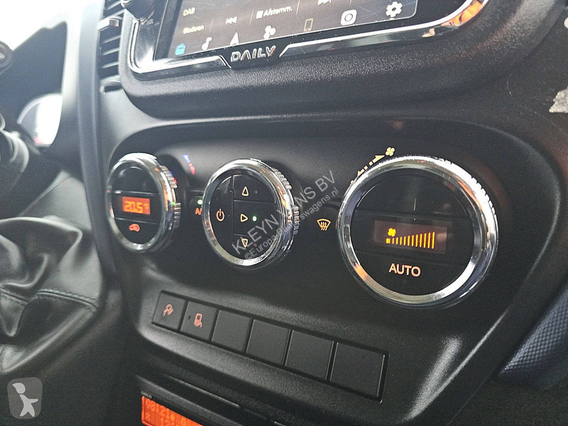 عربة نفعية Iveco 50C18 L2H3 3.0Ltr Automaat