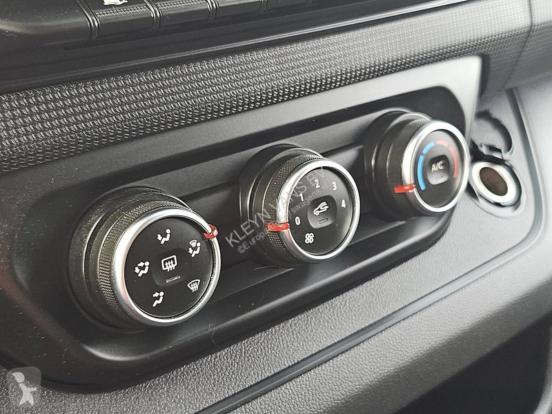 Véhicule utilitaire Renault 2.0 DCI L2H1 Airco...
