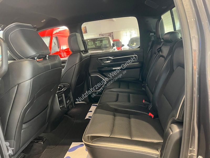 Samochód dostawczy Dodge RAM 1500 5,7 V8 Larami...