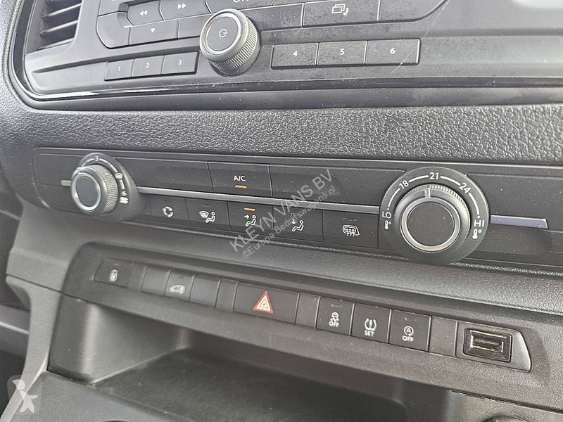 Véhicule utilitaire Toyota 2.0 L3 ac aut EURO6...