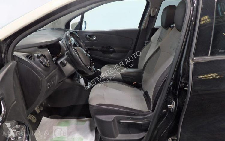 عربة نفعية Renault