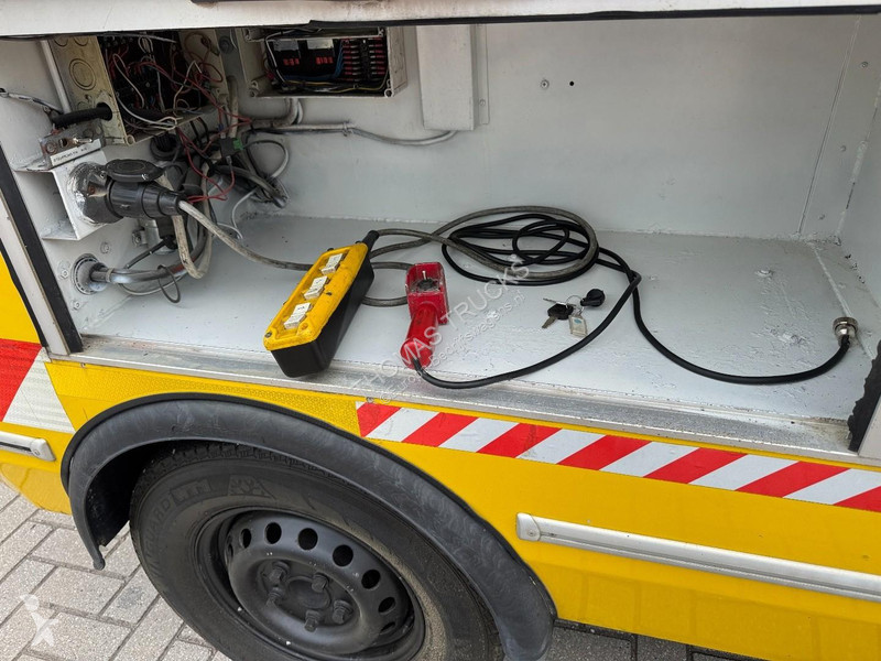 Veicolo commerciale Mercedes 313, Crewcab,...