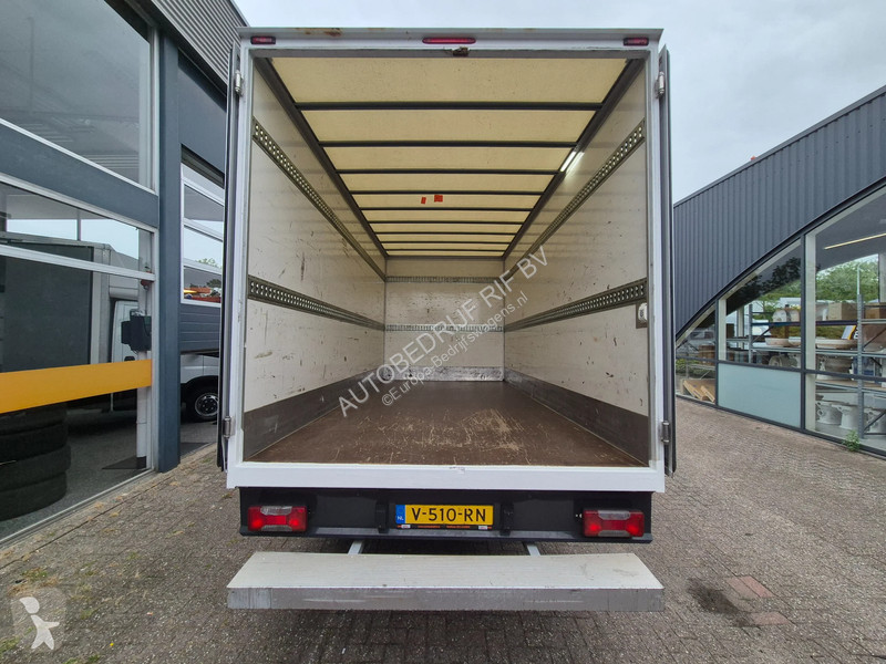 Samochód dostawczy Iveco 35C16 2.3D/ Navi/...