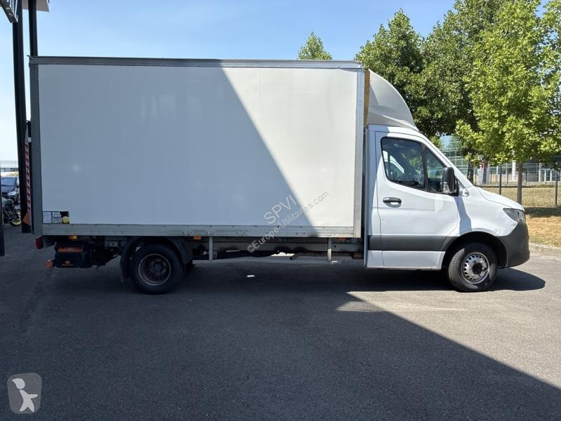 Mercedes Fg 515 CDI 43 3T5 First Propulsion...