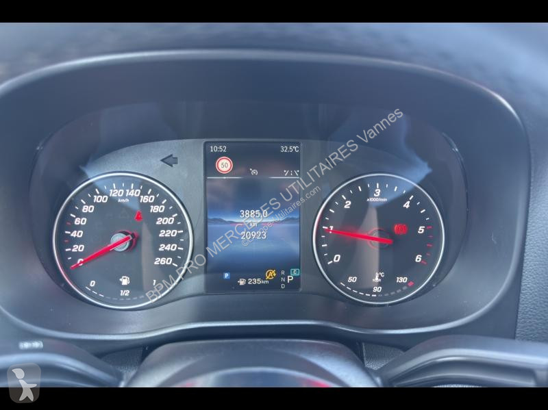 Véhicule utilitaire Mercedes Fg 114 CDI Mixto...