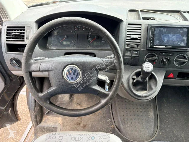 Volkswagen T5 DOUBLE CAB 5-CILINDER (6 GEARS...