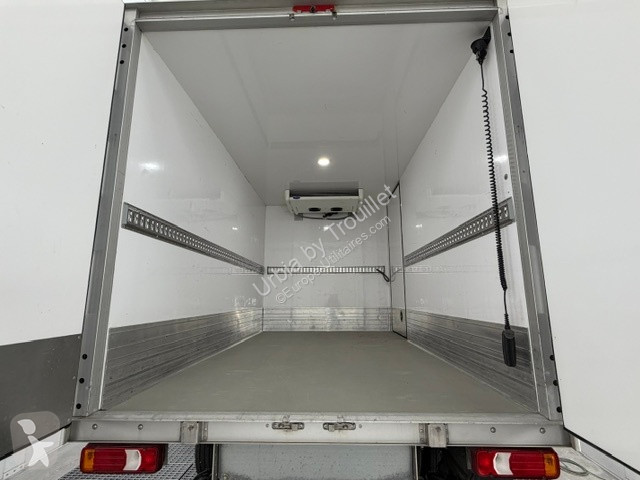 Véhicule utilitaire Iveco FRIGO 12M3 160 CV...