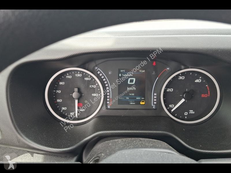 Véhicule utilitaire Iveco CCb 35C16H...