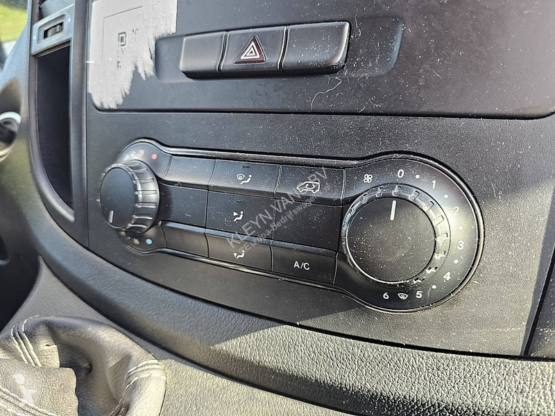 Bedrijfswagen Mercedes 111 L2 Airco Cruise Trek