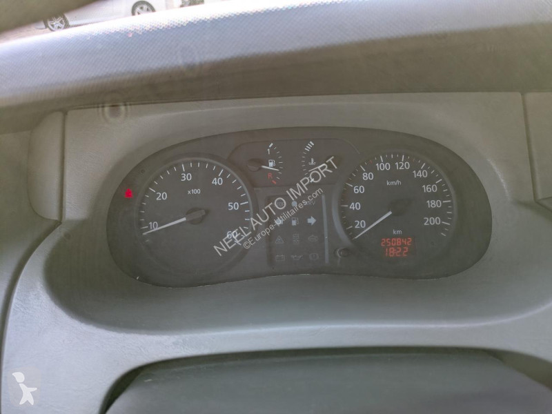 Véhicule utilitaire Renault TRAFIC II L1H1 DCI...