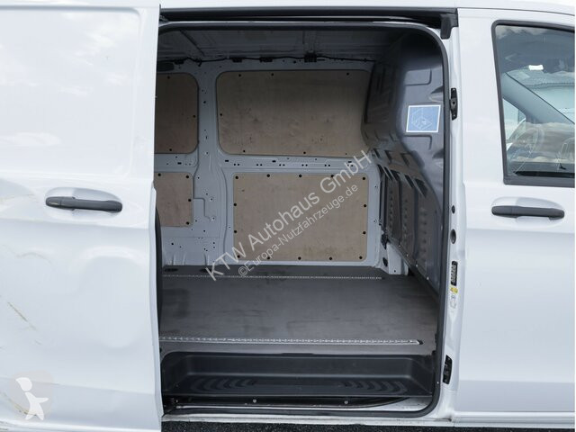 Mercedes Vito116CDI KA...