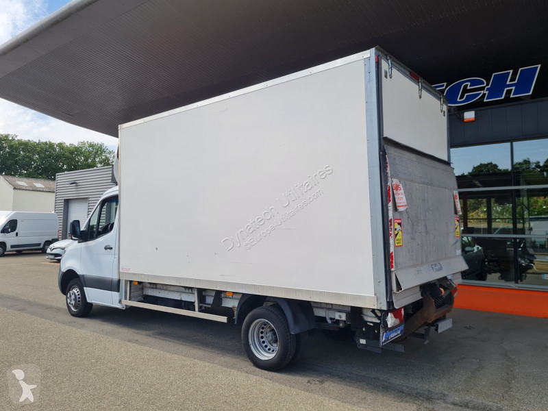 Véhicule utilitaire Mercedes