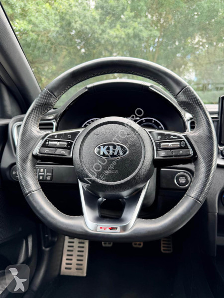 Véhicule utilitaire KIA 1.6 CRDI 136CH GT LINE...