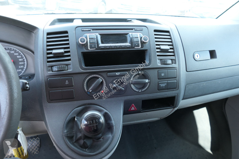 Volkswagen T5 Transporter 2.0 TDI 2-Sitzer...