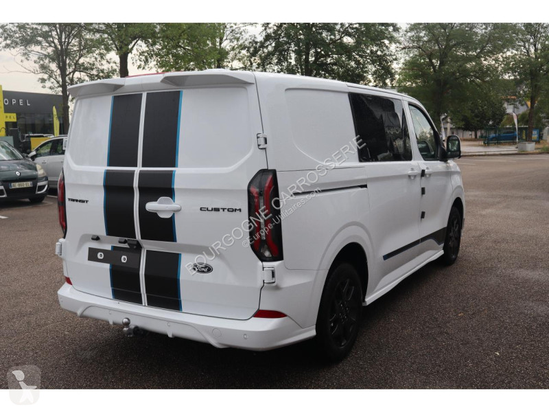 Véhicule utilitaire Ford