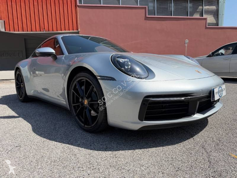 Véhicule utilitaire Porsche