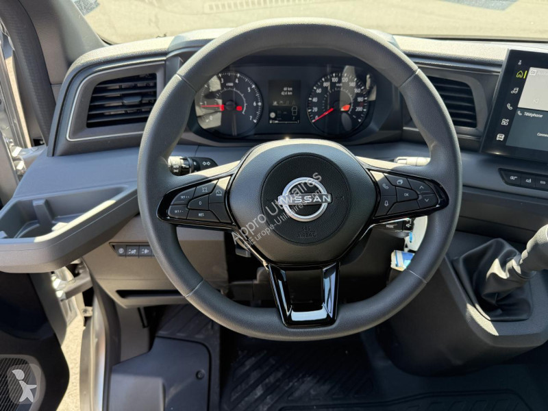 Véhicule utilitaire Nissan INTERSTAR Tekna 3.5t...