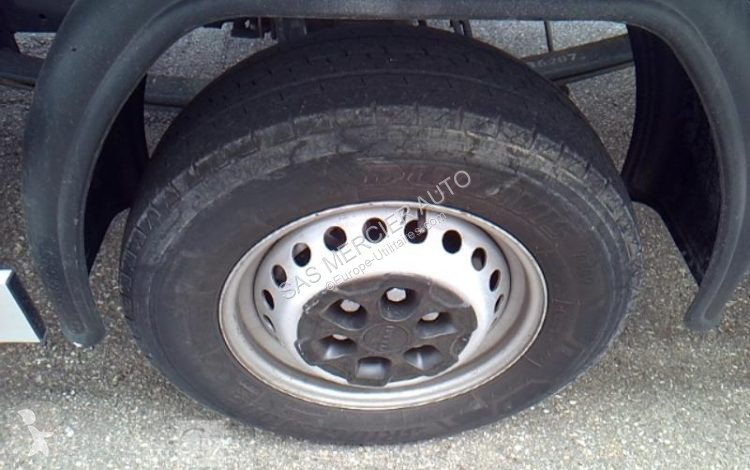 Furgoneta Iveco