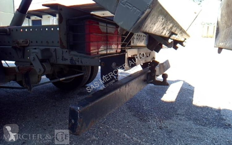 عربة نفعية Iveco